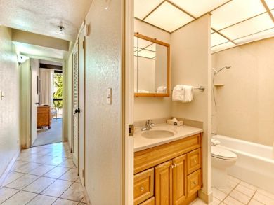 Kaanapali Luxury Two plus loft Vacation Condo